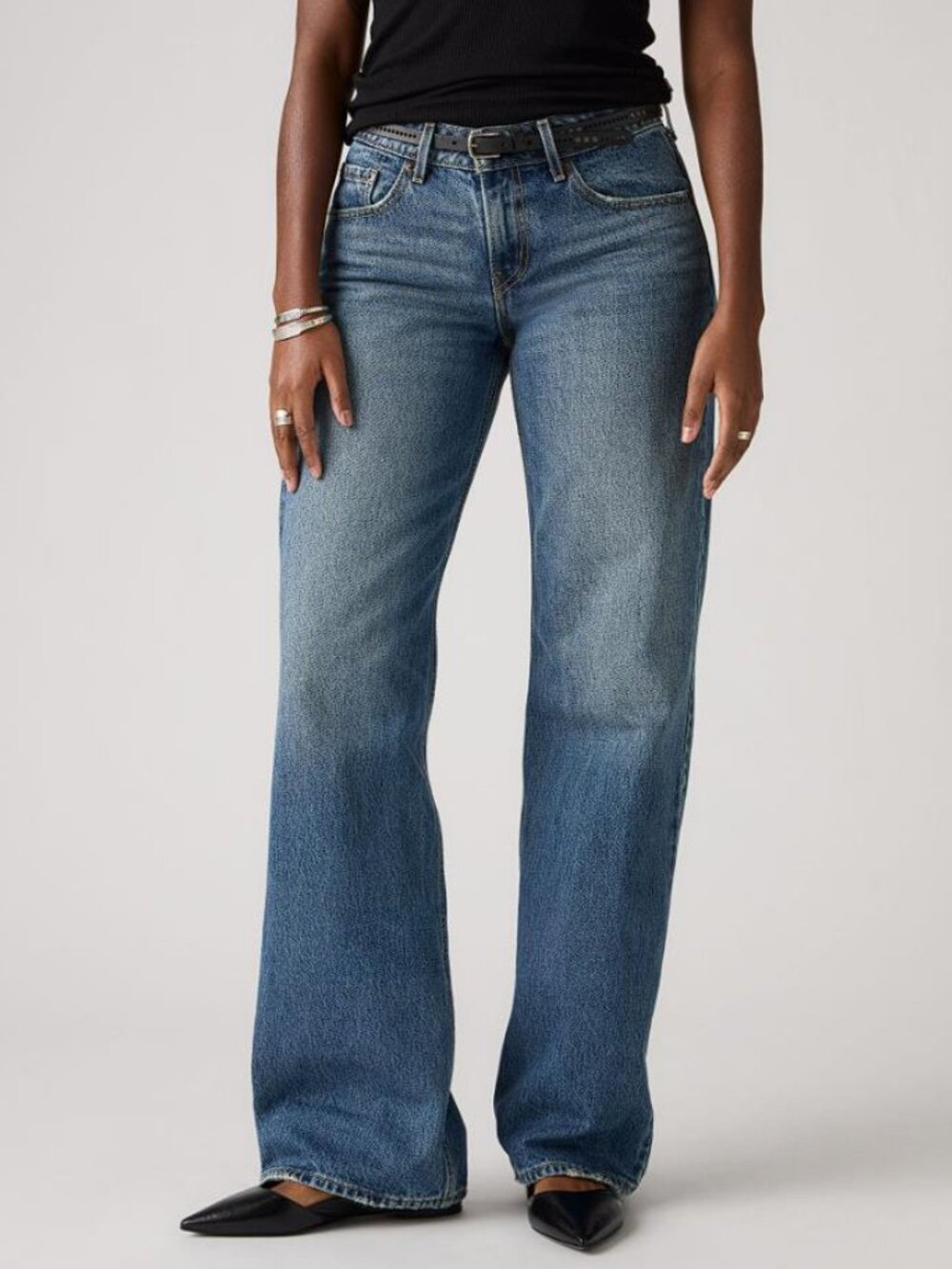 LEVI'S PREMIUM Women's Low Loose Jeans Size 28 in Good Life Dark Wash